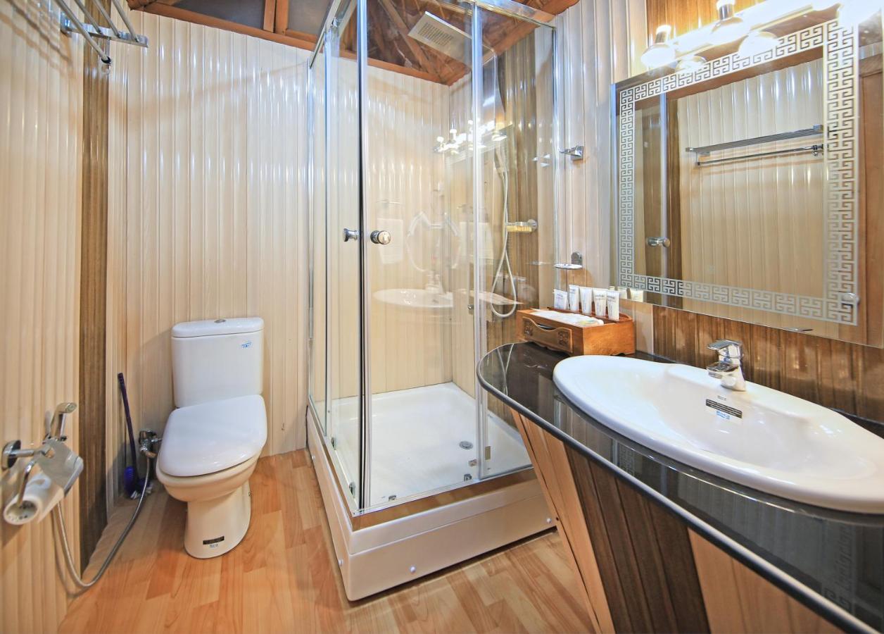 Kolu Group Of Houseboats Hotel Srinagar  Luaran gambar