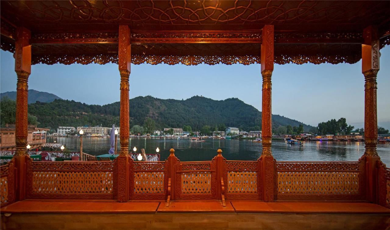 Kolu Group Of Houseboats Hotel Srinagar  Luaran gambar